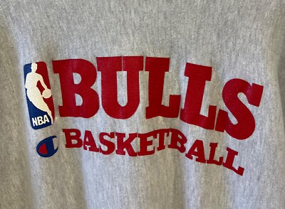 USED 90’s Champion Reverse weave NBA L Vintage 90's Champion Reverse Weave NBA Chicago Bulls Sweatshirt