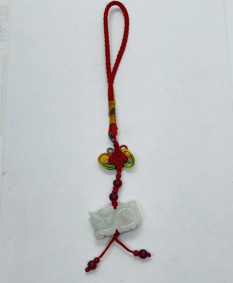 Colgante de jadeíta tallado vintage de cabra grado C palanca de seda trenzada Foto 2 de 4