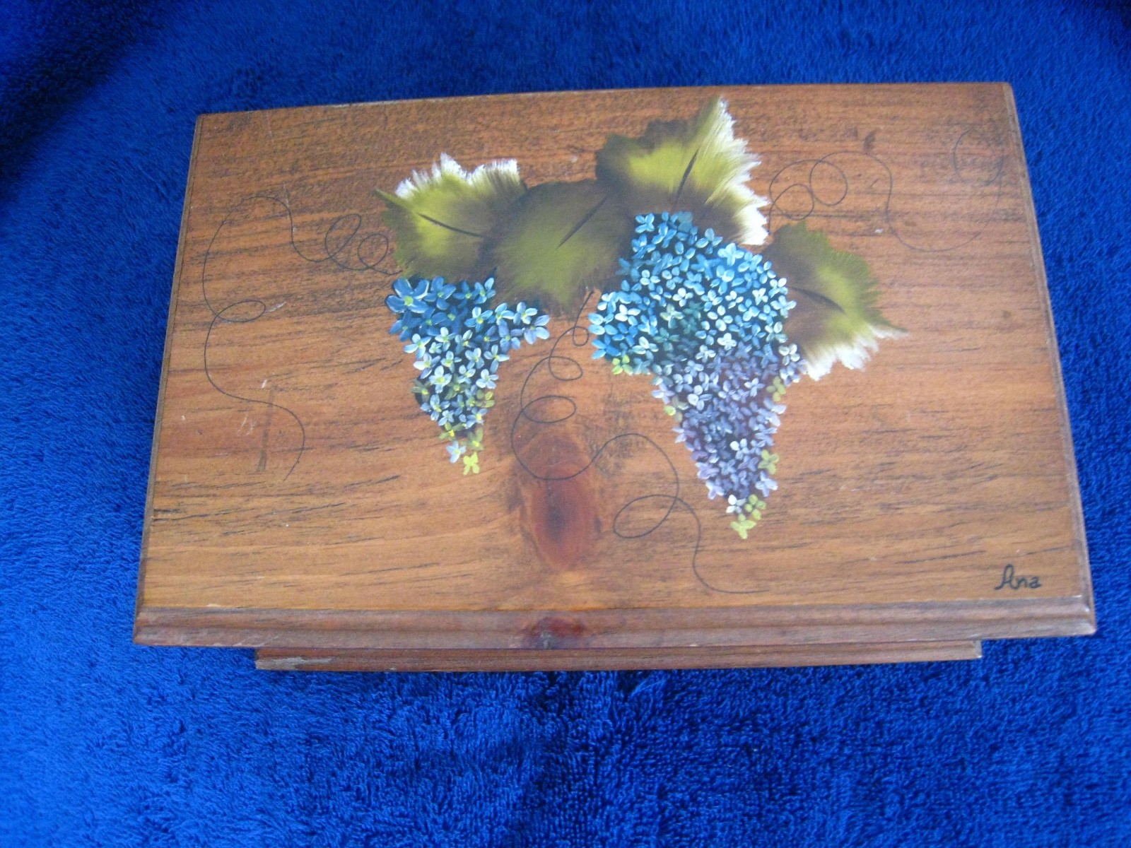 Handmade Hand-Painted Wooden Jewelry Box with Lilac Design and Hinged Top  -image