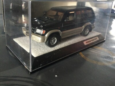 Miniature Isuzu Bighorn Rakachi 1/43 - Rare Modèle Occasion
