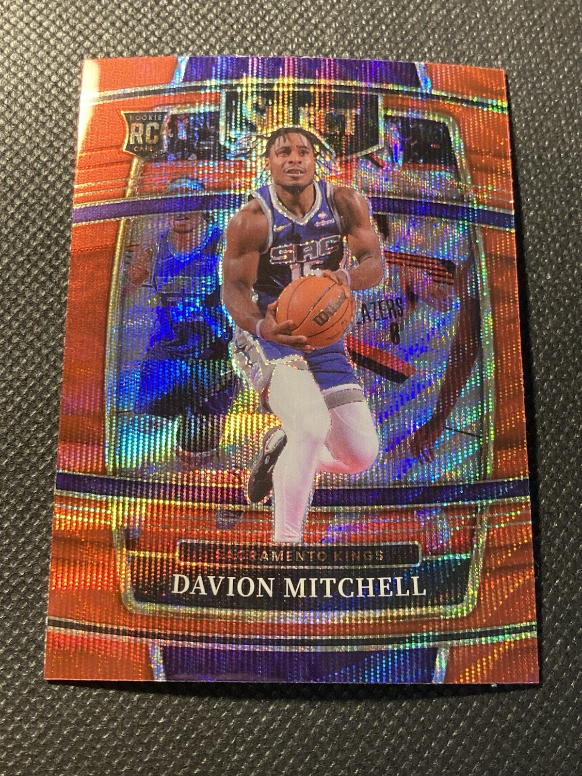 2021-22 Panini Select - Concourse Davion Mitchell #23 Red Wave Prizm (RC)
