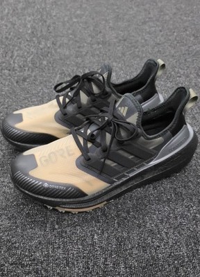 Adidas UltraBoost Light GORE-TEX Preloved Yellow Olive Low-Top Size 10 Mens