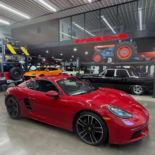 2021 Porsche 718 Cayman BASE Image 1 of 2