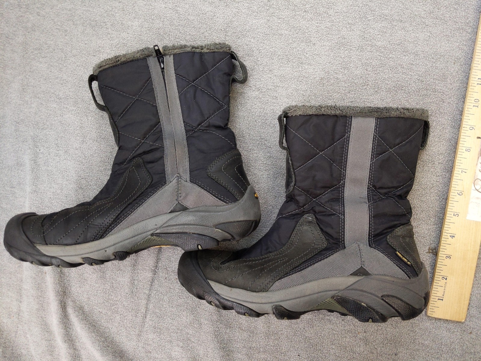 KEEN Snow Boots Womens Size 8.5 39 Black Mid Calf Zip Waterproof Insulated-image