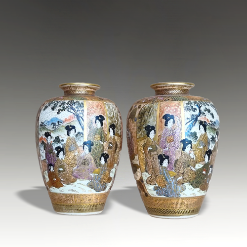 Japanese Satsuma Pair of Vases by YASUI -Yokohama - 13cm H