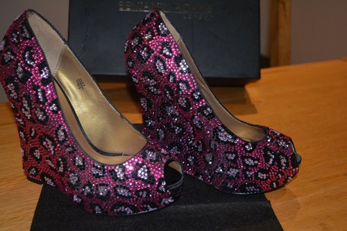 Designer Benjamin Adams Cali Corte Fuschia Leopard Platform Wedge Size 4/37 BNIB - Picture 6 of 9