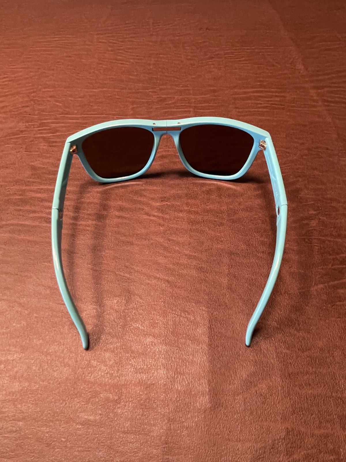 Authentic Foldable Burberry Sunglasses - image 4