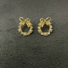 Women's Feminine Gold Bow Wreath Christmas Holiday Earrings NEW