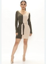 Vestido de La Marca Fashion Nova Color Verde Y Crema Talla XL