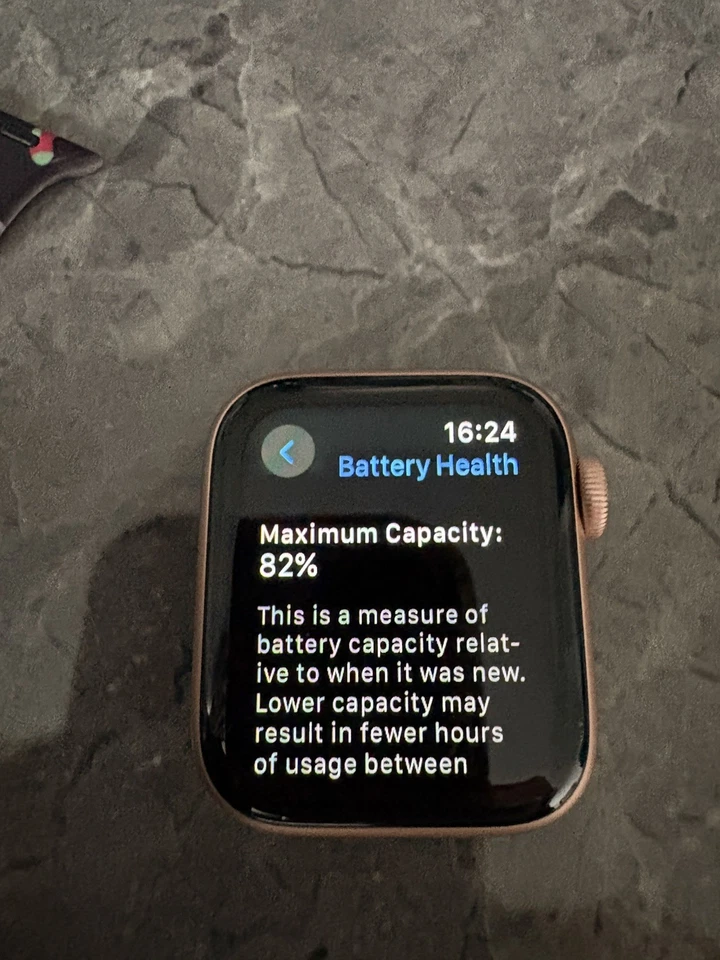 Series 1 Apple Watchstrap, photo 4 of 4