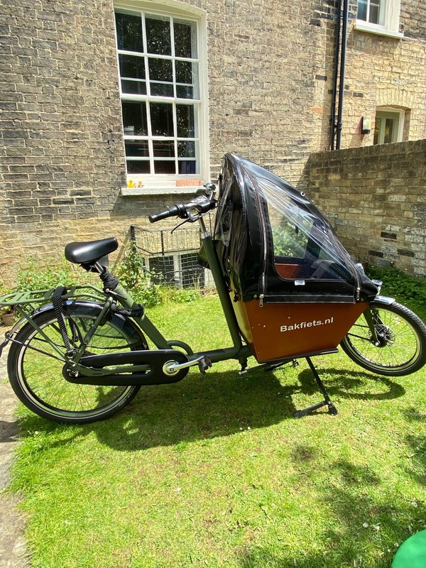 Bakfiets Classic Short Cargo Bike 2025 + Rain Cover  + Baby seat + dynamo lights