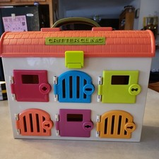 B.Critter Clinic - Toy Vet Set - Animal Hospital with Keys - No Animals 