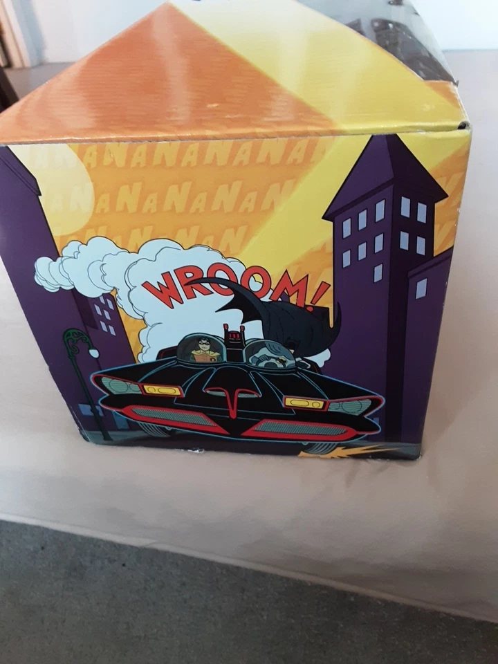 2013 Mattel DC 🦇 BATMAN Classic 1966 série de TV 45cm GRANDE plástico BATMÓVEL - Imagem 3 de 4