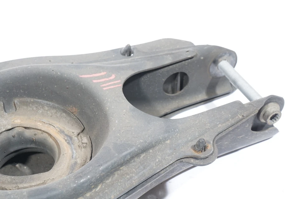 08-14 MERCEDES BENZ C300 RWD W204 REAR LEFT DRIVER SIDE LOWER CONTORL ARM OEM - Image 3 of 4