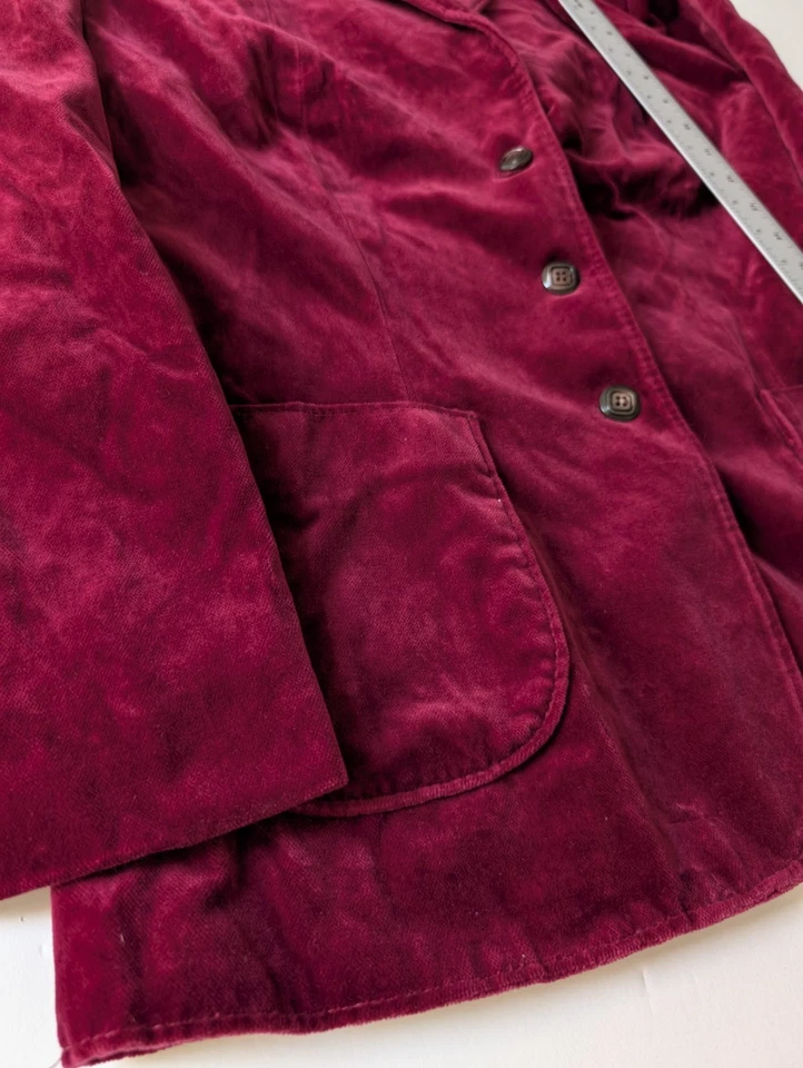 Chaqueta Blazer TanJay Terciopelo Borgoña Para Mujer 85% Algodón Hecha en Canadá Foto 3 de 4