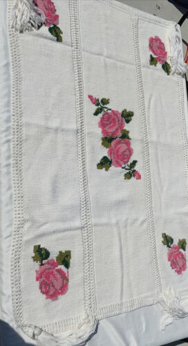 "Coperta vintage all'uncinetto punto croce rosa lancio cottage nucleo afgano 40""x64""" - Foto 3 di 12