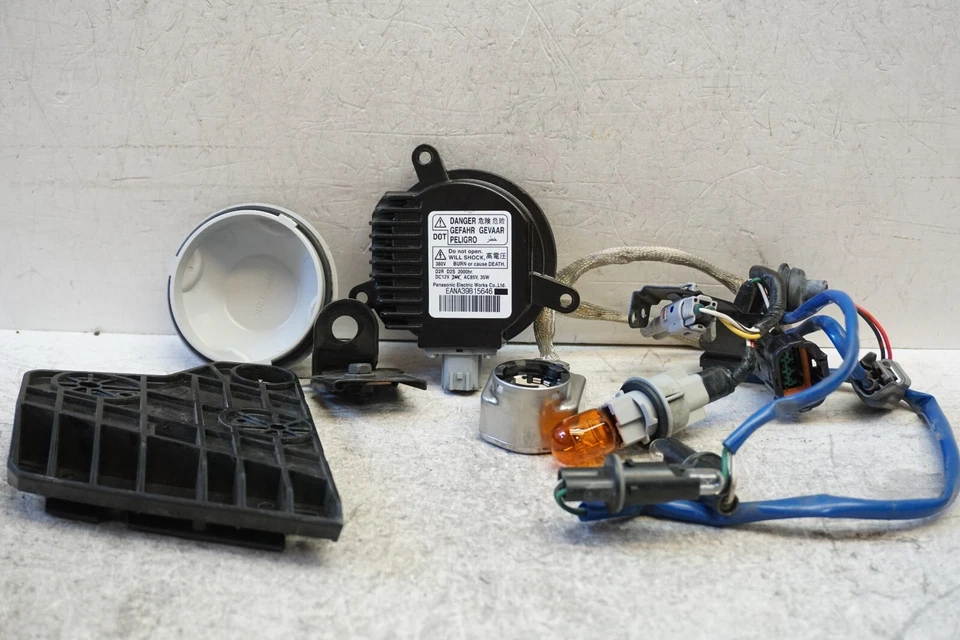 2011-2014 Infiniti M35 M37 LH FARO XENÓN COMPONENTES BOMBILLAS OEM JD108657 Foto 2 de 4