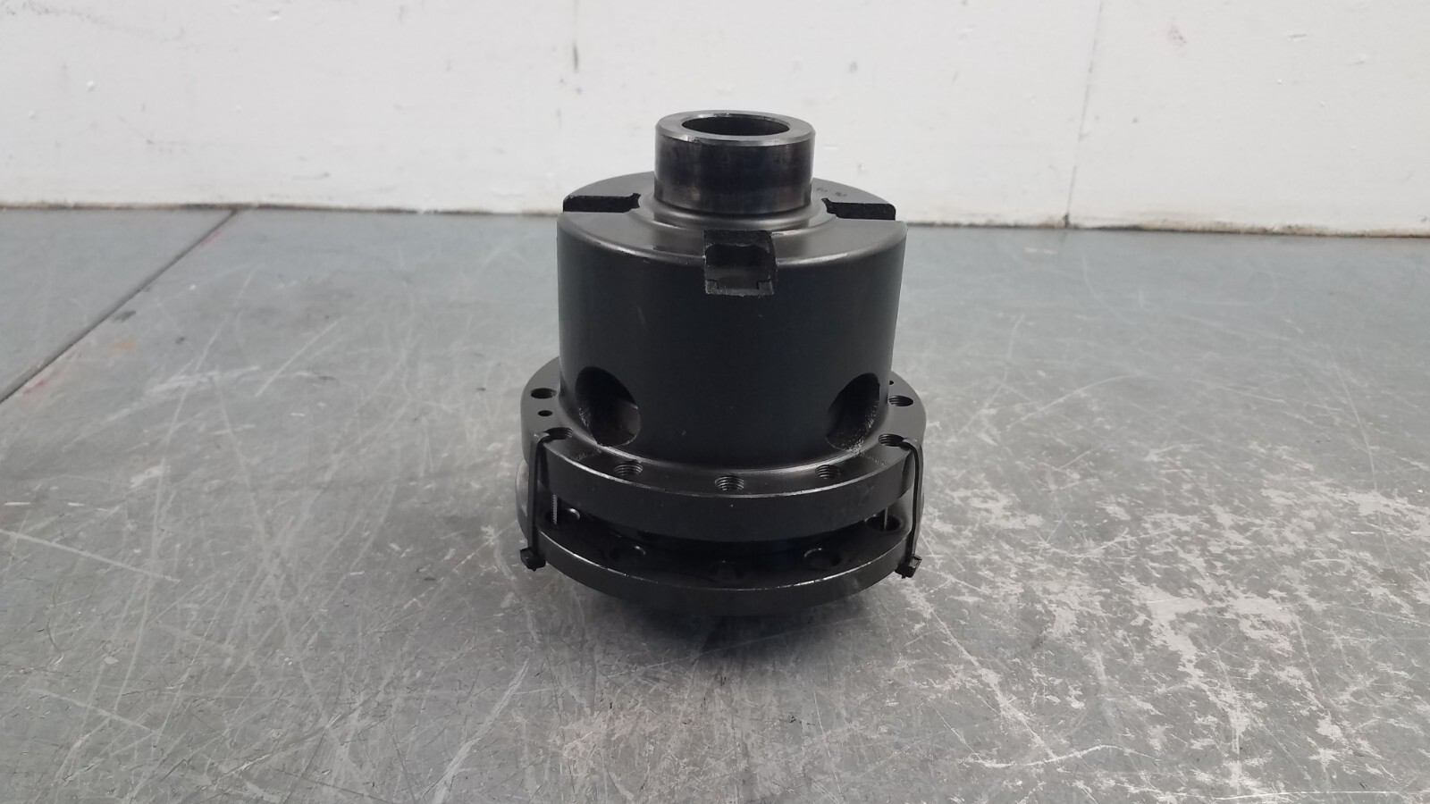Lamborghini Gallardo  OEM Rear Differential Carrier #7602 B5