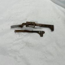 Wheeler & Wilson Sewing Machine - Model D-9 - Feed Dog Assembly