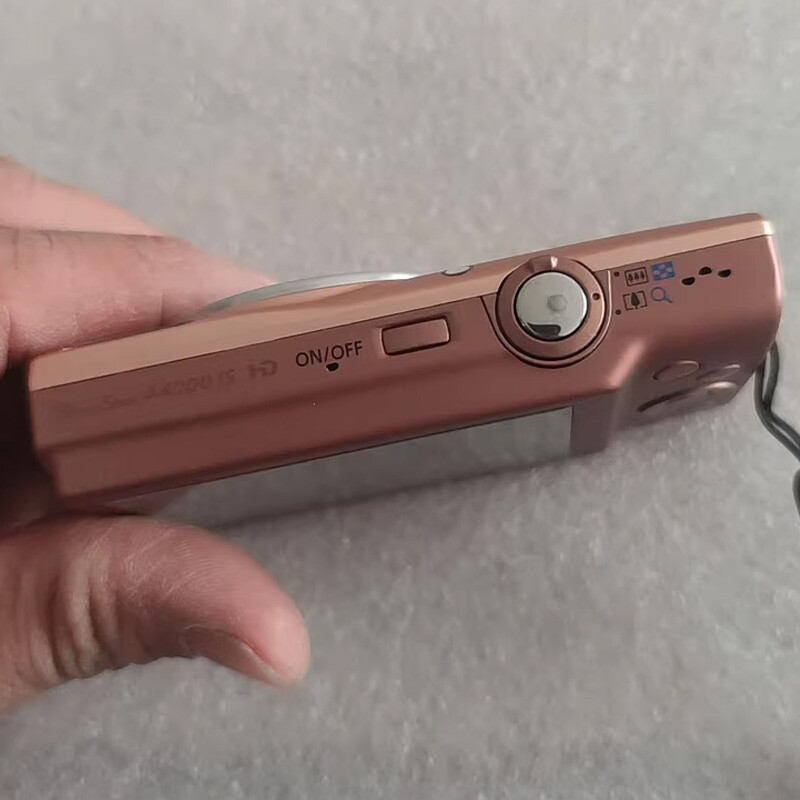 Canon PowerShot A4000 IS 16.0MP 8x zoom Digital Camera Pink