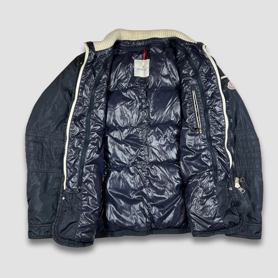 Moncler Blum Quilted Down Jacket Navy Size 4 Men’s Authentic Puffer Coat - Image 2 of 4