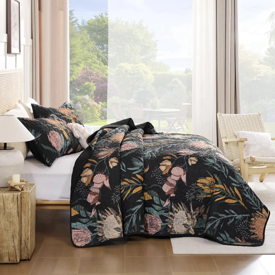 NEW Anthropologie Queen / King Reversible Boho Quilt Bedspread Bedding Sham Set - Image 3 of 4