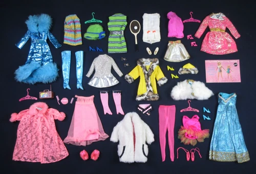 ** AUCTION Vintage BARBIE MOD Lot #3 - Outfits - Clothes Shoes Accessories