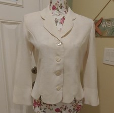 Vintage Leslie Fay Cream Scalloped Hem Blazer