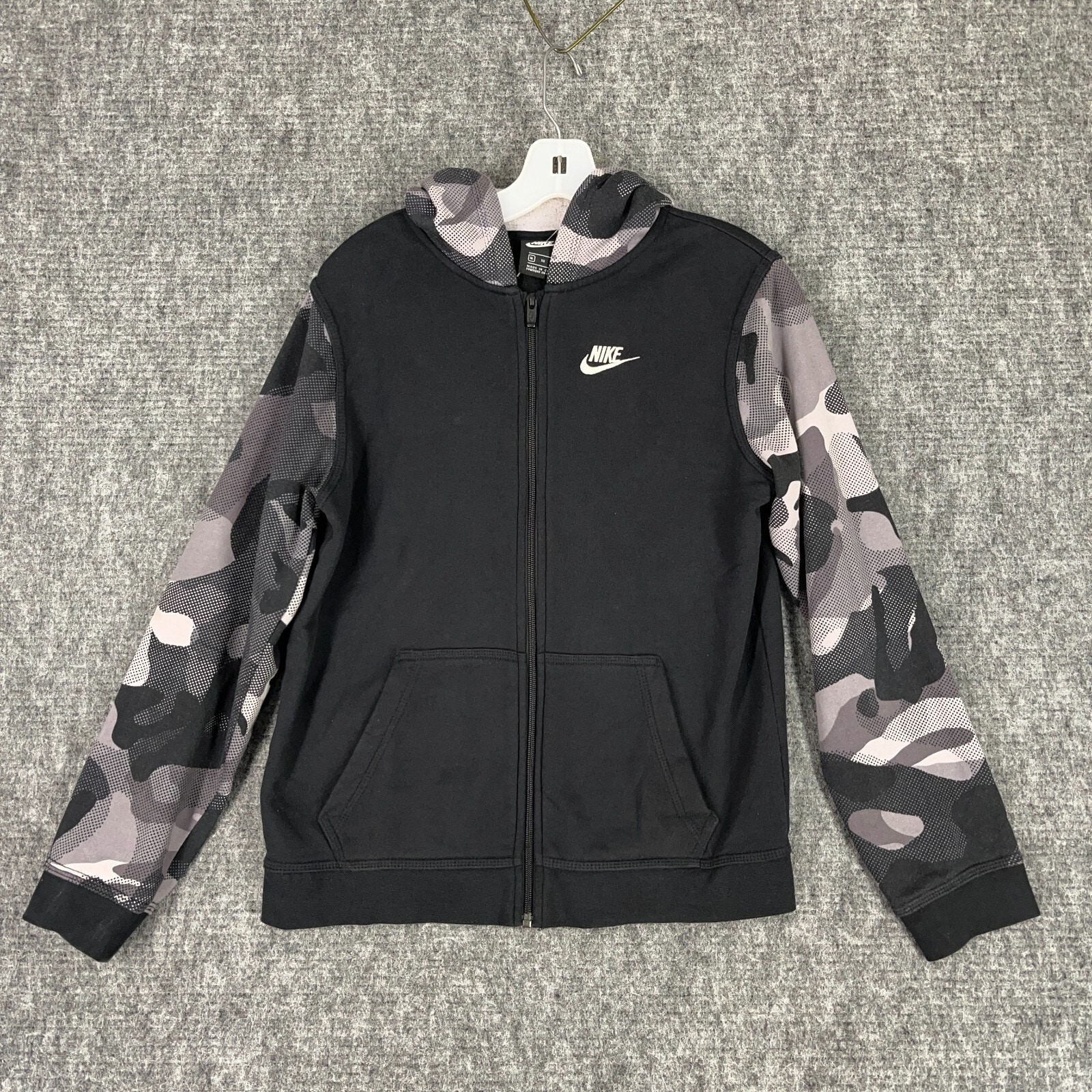 Picture 1 of 10