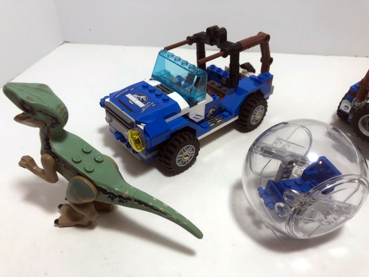 LEGO Jurassic World LOT: 2 cars from 75916 + Blue dino from 75928
