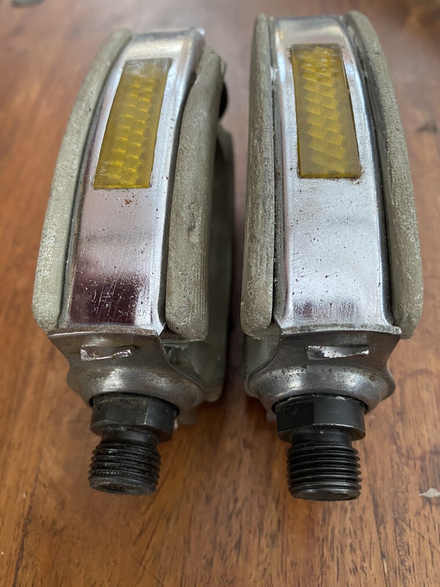 Paire de pedales LYOTARD R Patins Caoutchouc Ancien Velo