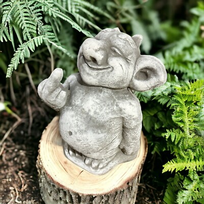 Frecher Gnom Stinkefinger - Handgefertigte, Frostsichere Beton-Steinfigur