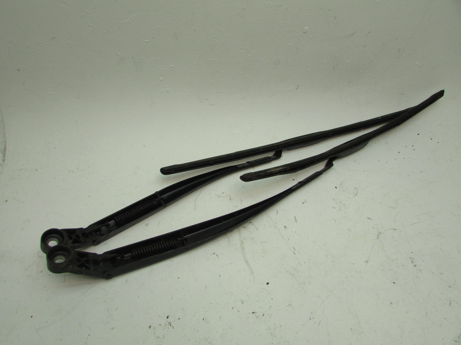 06 - 15 Lexus Is250 Left Driver Windshield Wiper Arm 85221-53080 
