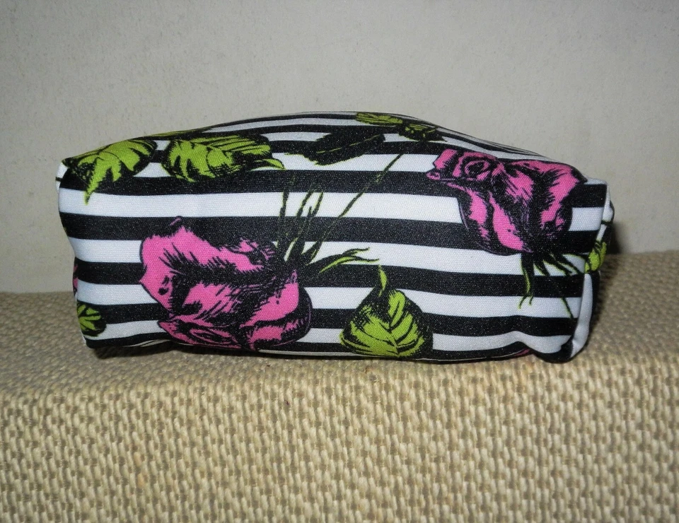 Betsy Johnson Petit Cosmétique Maquillage Fermeture Éclair Sac Étui Pochette Et - Photo 4/4