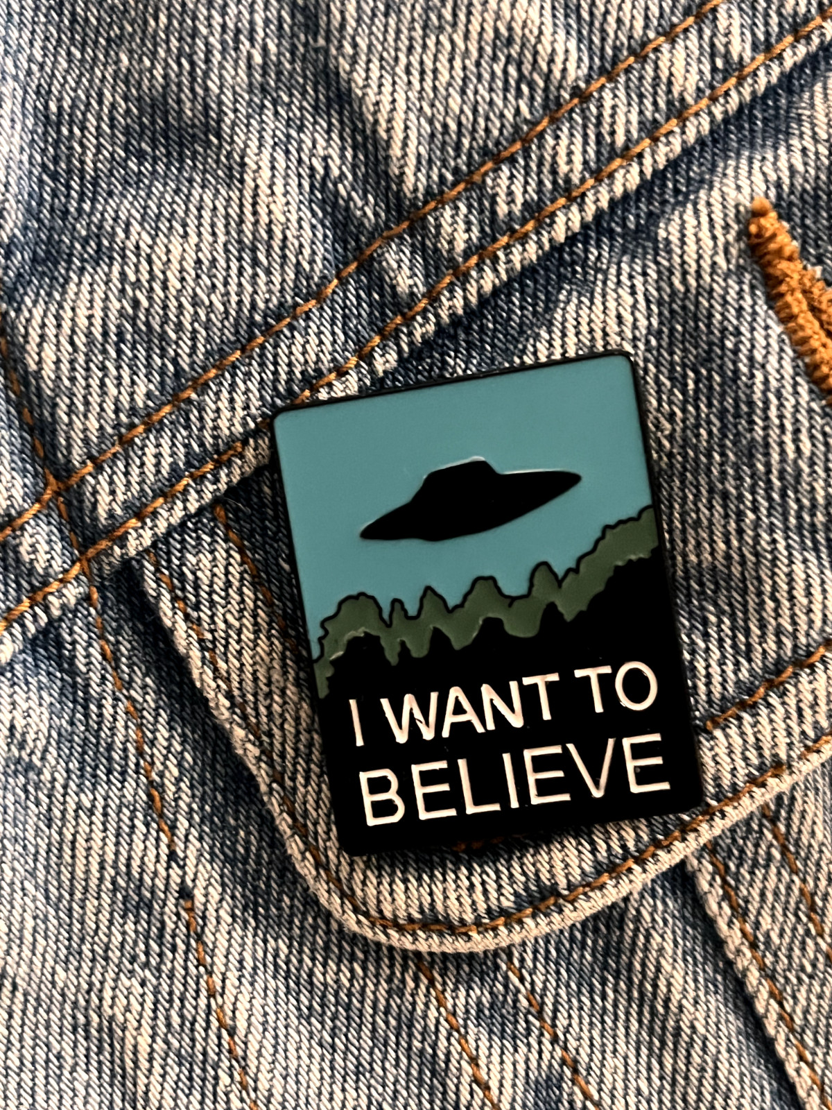 Spilla smaltata The X Files - Voglio credere