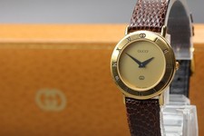 Near MINT w/BOX GUCCI 3000L 26mm Gold Dial Brown Band Quartz Women's Watch