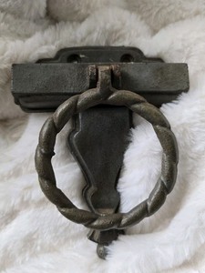 Vintage MCF Midwest Cannon Falls Cast Iron Door Knocker Gray Rope Ring