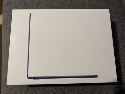Apple MacBook Air 2024, 13.6 Zoll, M3, 16 GB RAM, 256GB SSD, Mitternacht