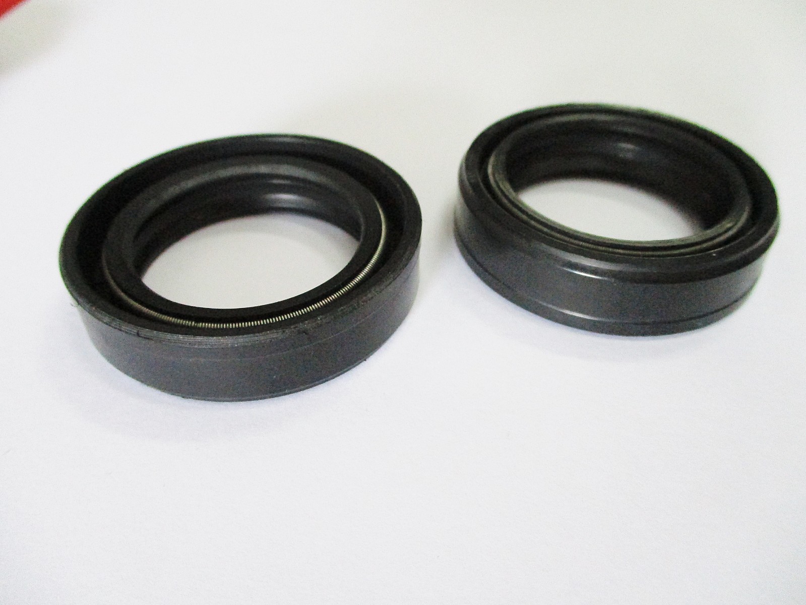 Motorcycle Fork Oil & Dust Seal Set - 39x52x11mm, Fits Honda ATC250R, CB Series, Nighthawk Models