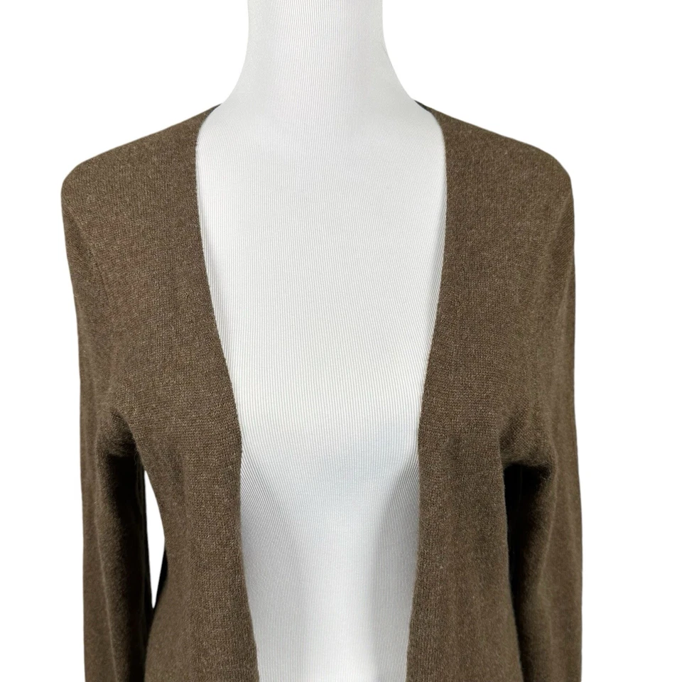 Cárdigan tejido con dobladillo enrollado frontal abierto 100 % cachemir marrón Cullen M bolsillos suéter Foto 2 de 4