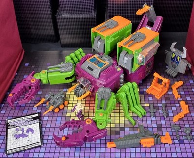 Vintage Hasbro Transformers G1 Decepticon Headmaster Base Scorponok komplett