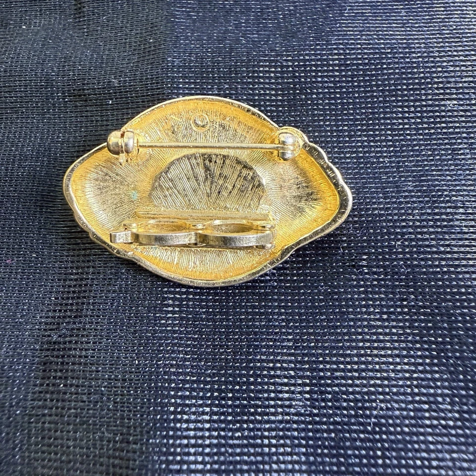 复古雅芳鱼子酱胸针/别针/扣 1980 年代 — 第 2/4 张图片