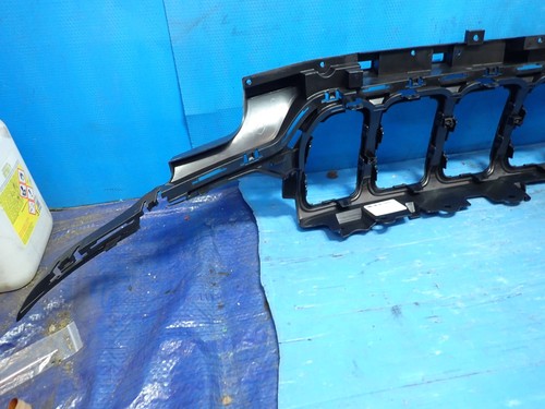 Jeep 6VV20GXHAE Cherokee WL Grill - Imagen 8 de 13