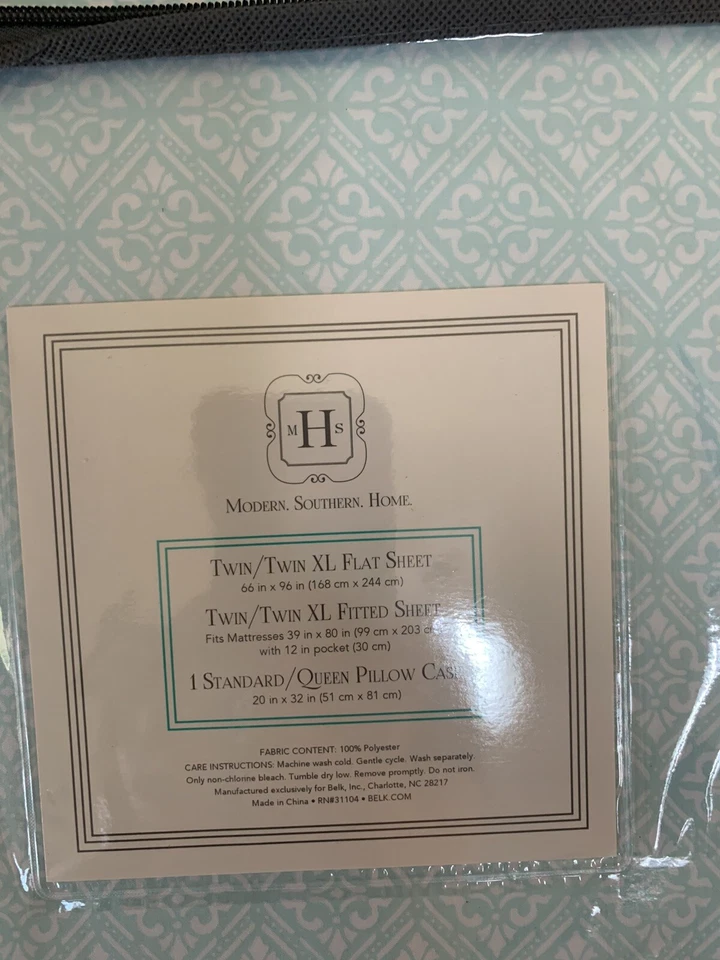 Modern Southern Home Trellis Twin/Twin XL  3 Pc Sheet Set flat, fitted, case - Image 3 of 4