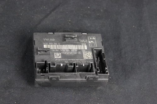 Audi A3 8V VW Golf Türsteuergerät Steuergerät Tür Türe Door Unit 5Q0959392D