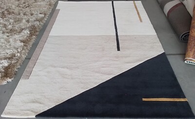 IVORY / BLACK 6'-0'' x 9'-0'' Flaw in Rug, Reduced Price 1172771522 FTV110A-6