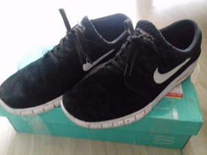 nike schuhe 42