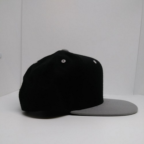 The Natural DeLuxe 100% Authentic Adjustable Snapback Size Black/Grey - Picture 3 of 5