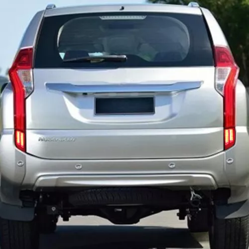Luz de freno trasera LED roja para parachoques para Mitsubishi Pajero Sport 2015 2016 - Imagen 2 de 8