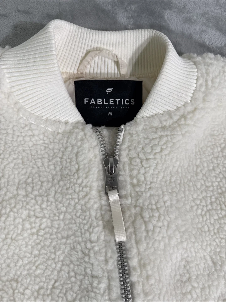 Fabletics Teddy Oversized Bomber Jacket Sz Small White Bone Khloe Sherpa Edition - Image 4 of 4